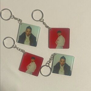 Bad Bunny & Rauw Alejandro Keychain/ Llaveros (red & white) (rojo y blanco)